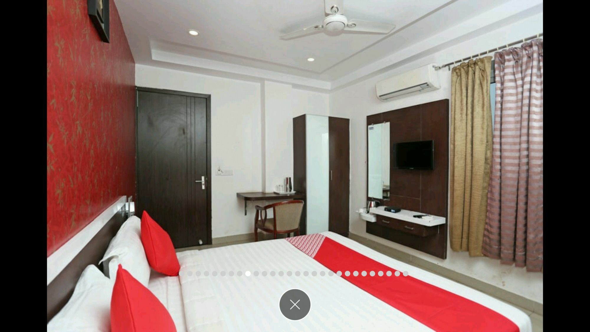 Hotel Landmark Bhubaneswar Exterior foto